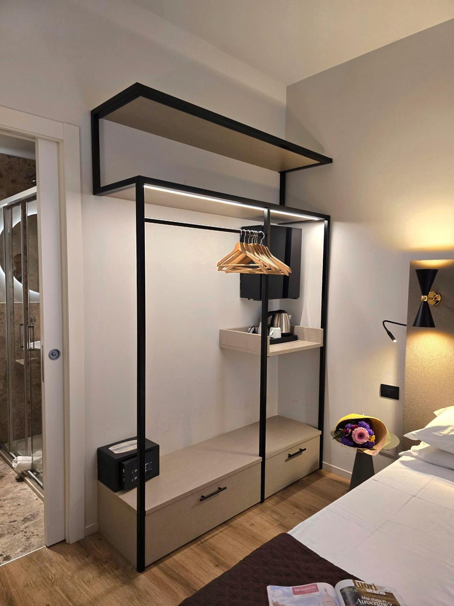 Hotel Porta Pia Rome Exterior photo